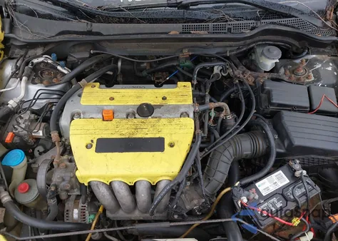 2004 Honda Accord 2.4 Lx z USA, uszkodzony, nr VIN 1HGCM56334A165767